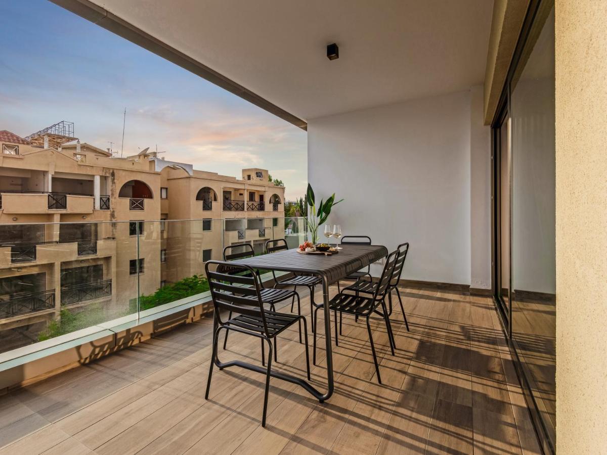 Sanders Evolution Appartement Limasol Buitenkant foto