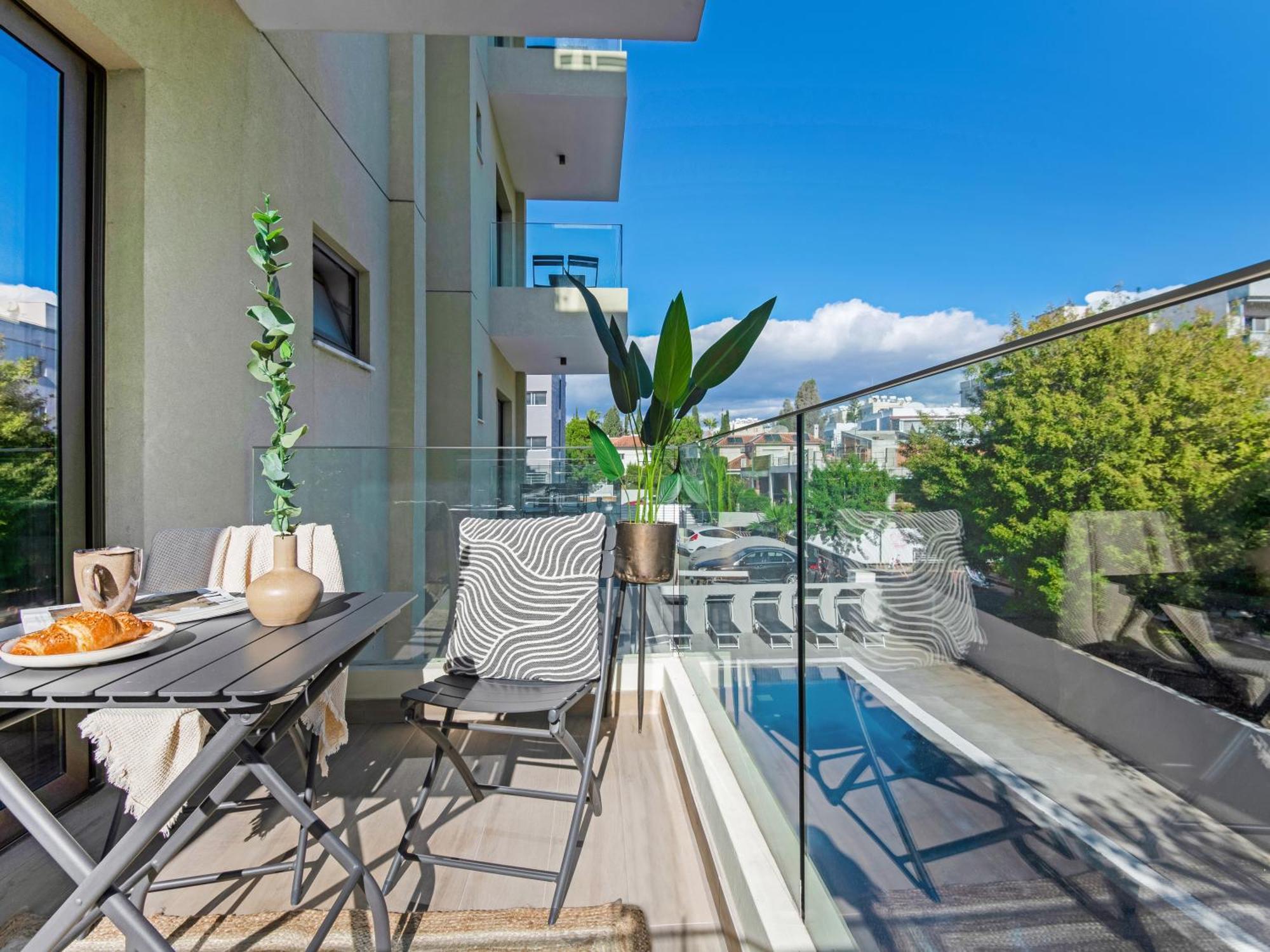 Sanders Evolution Appartement Limasol Buitenkant foto